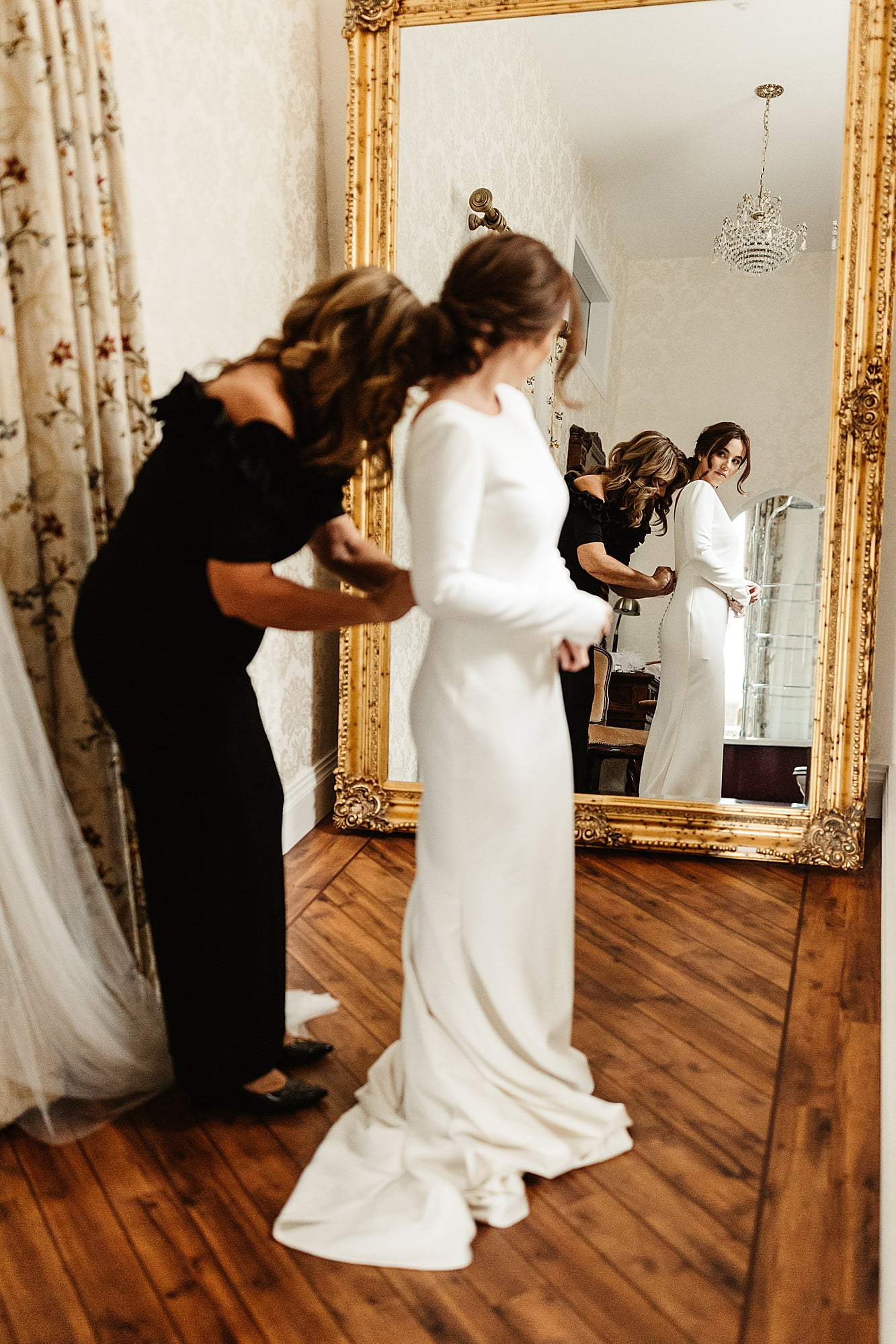 Vagabond Bridal dress drumtochty castle mother of the bride helping get ready