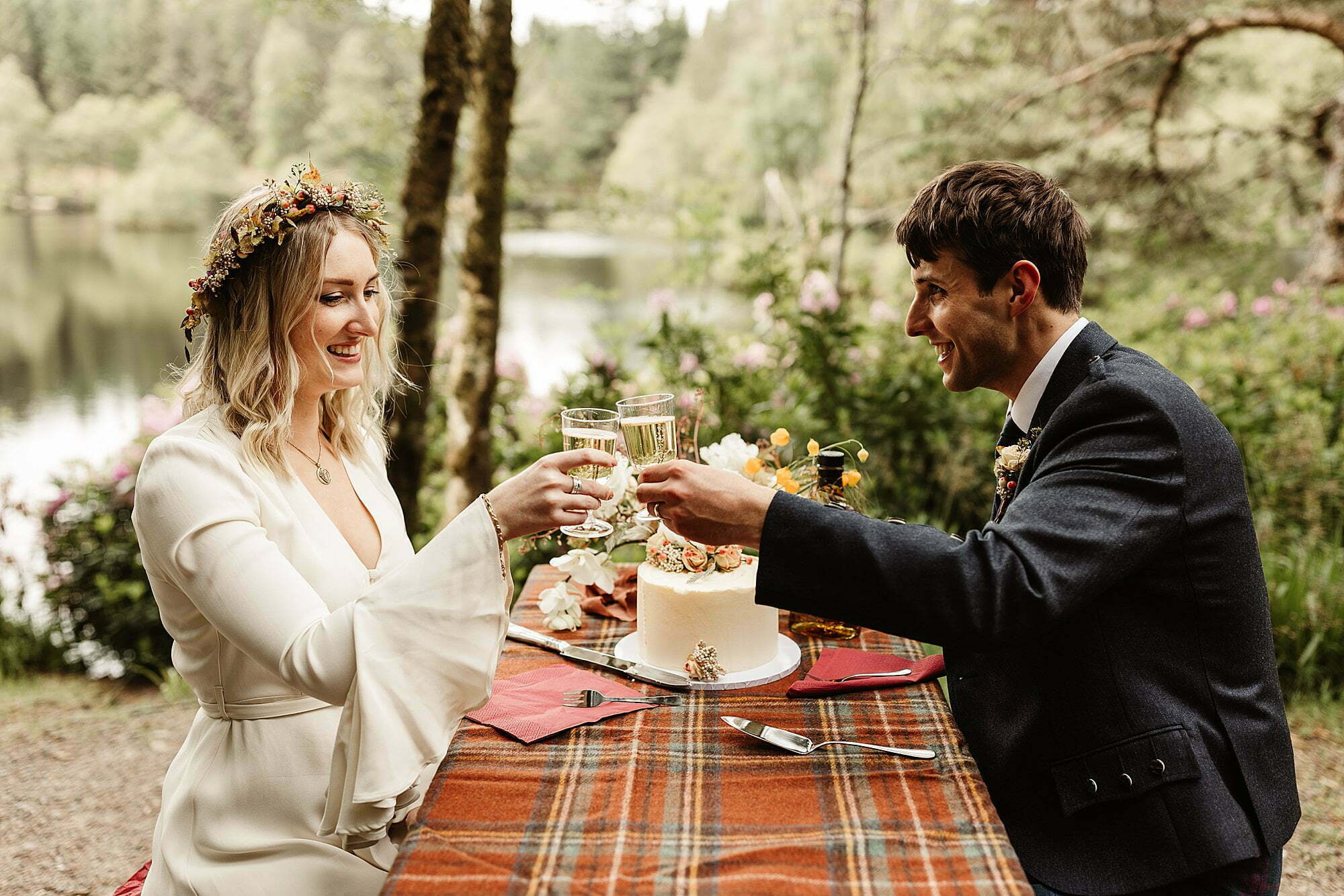 bride and groom picnic floral crown wild flower workshop