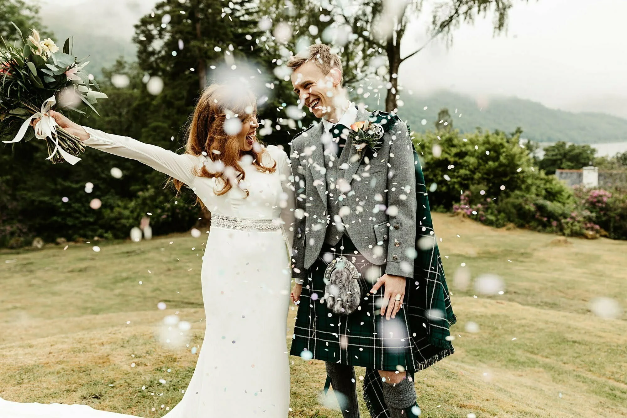 glencoe house bride groom confetti throw