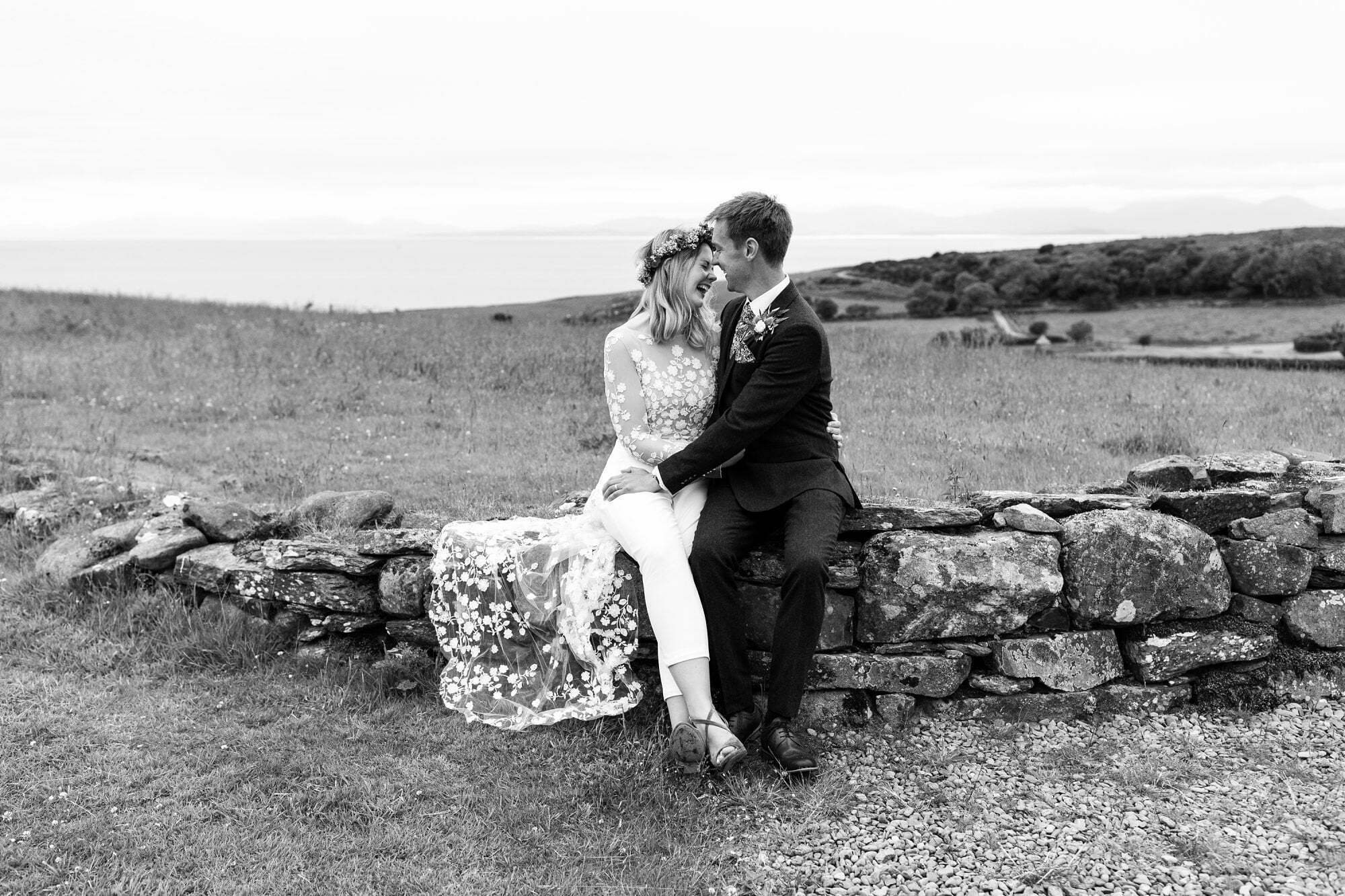 crear weddings scotland unique wedding venues exterior fields bride groom portraits