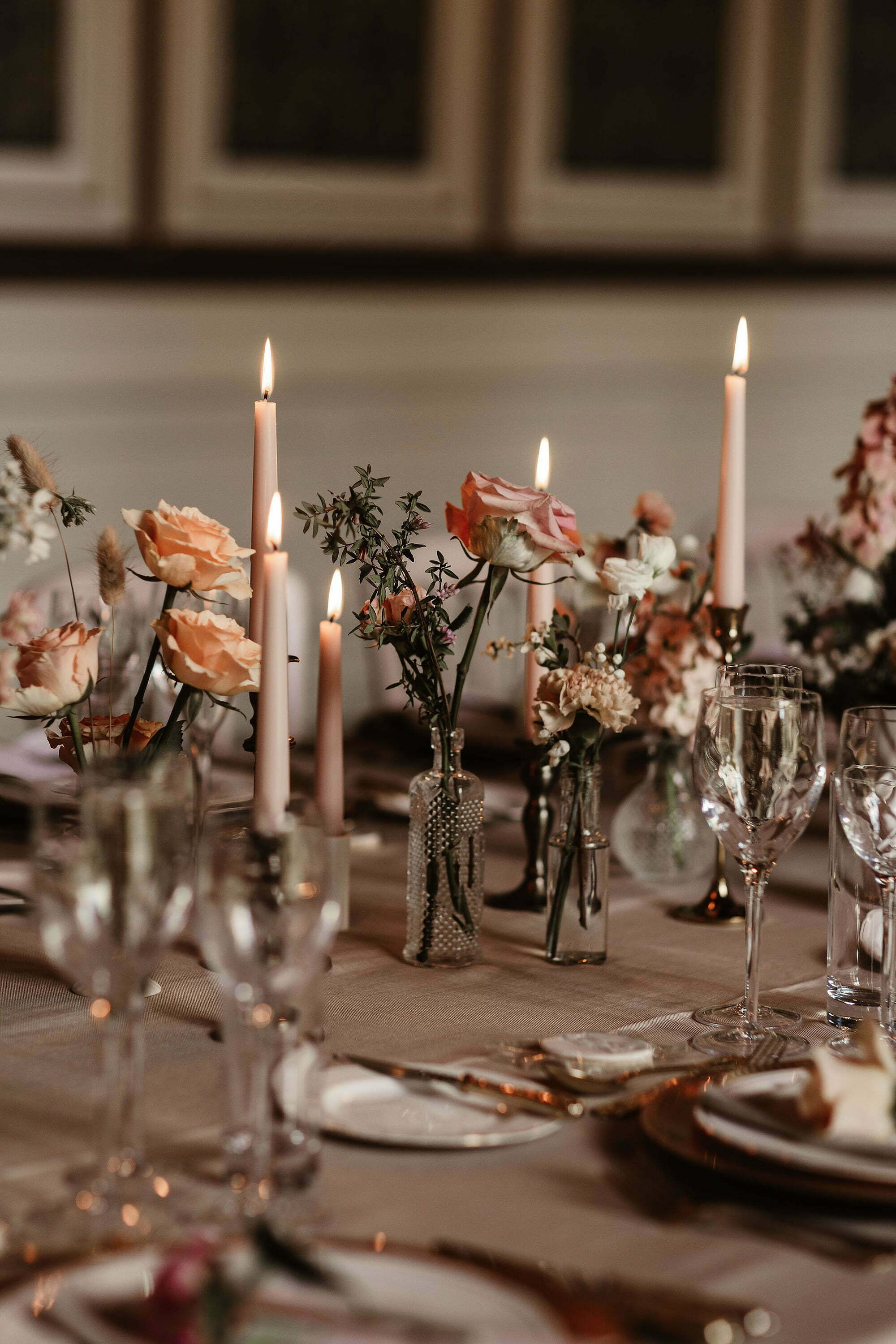 modern-romantic-pastel-floral-table-styling-drumtochty-castle
