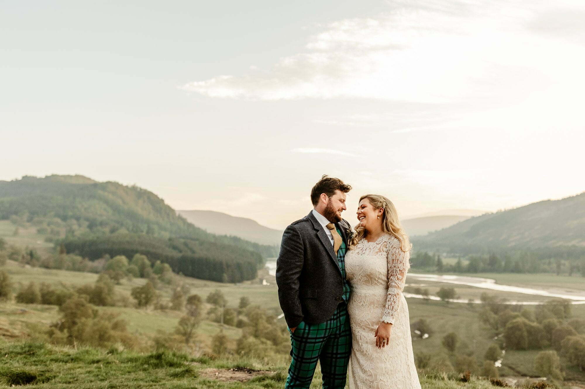 fife arms braemar micro wedding bride groom portraits photos hill mountain landscape river