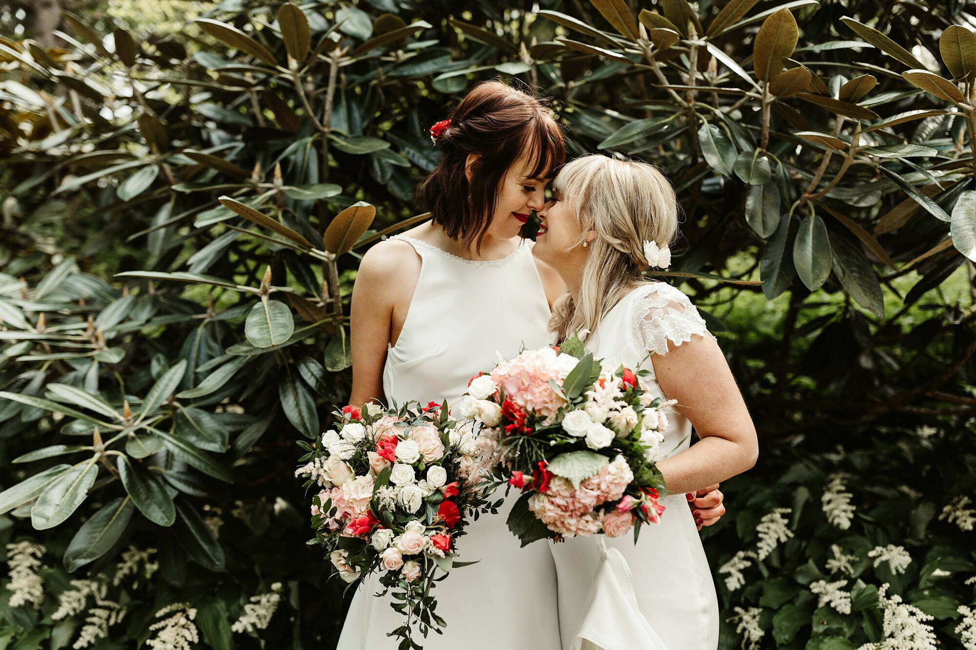 edinburgh botanic garden micro wedding bride & bride bridal bouquets rosepark florist