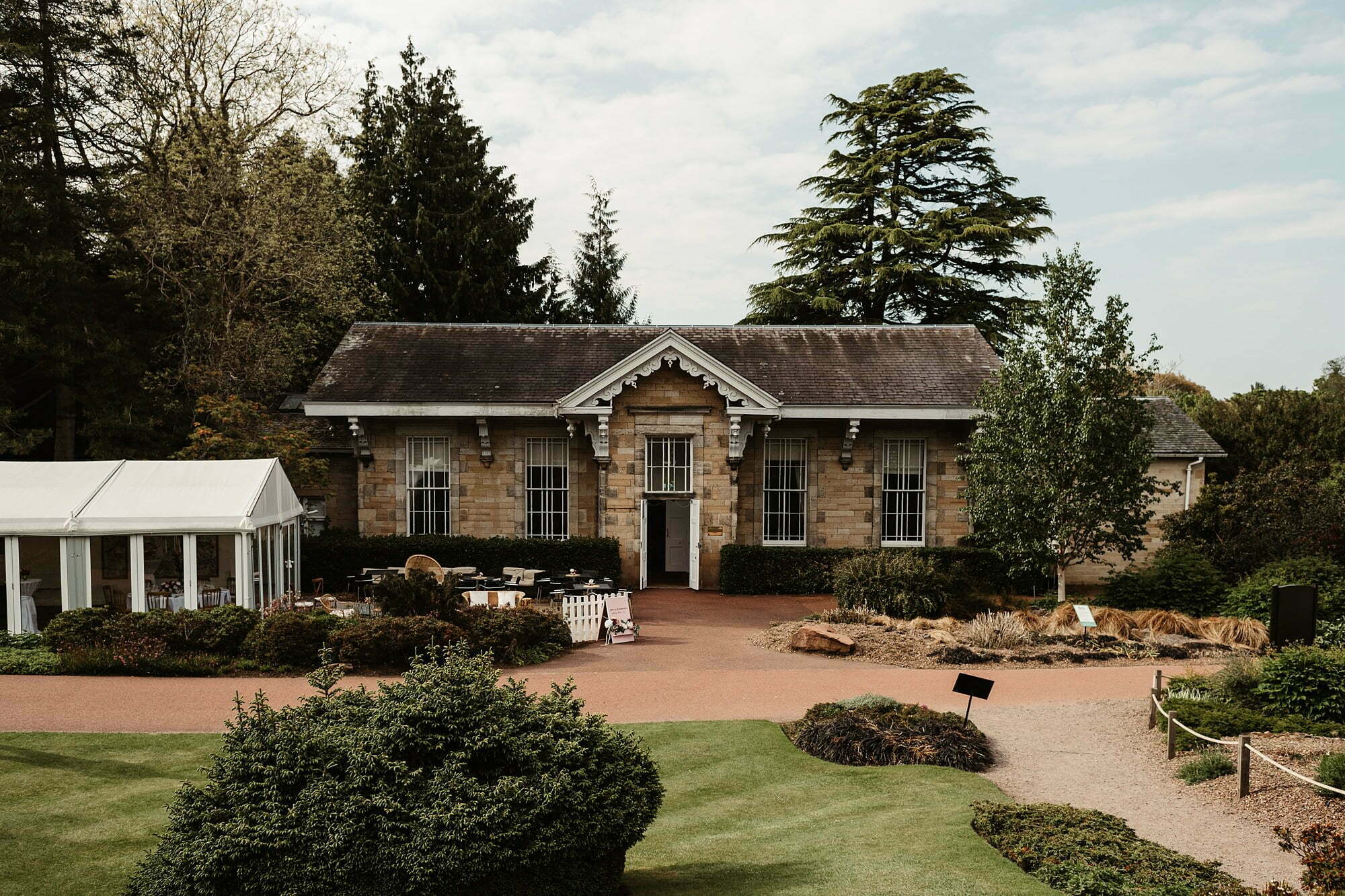 edinburgh botanic garden micro wedding outside the caledonian hall