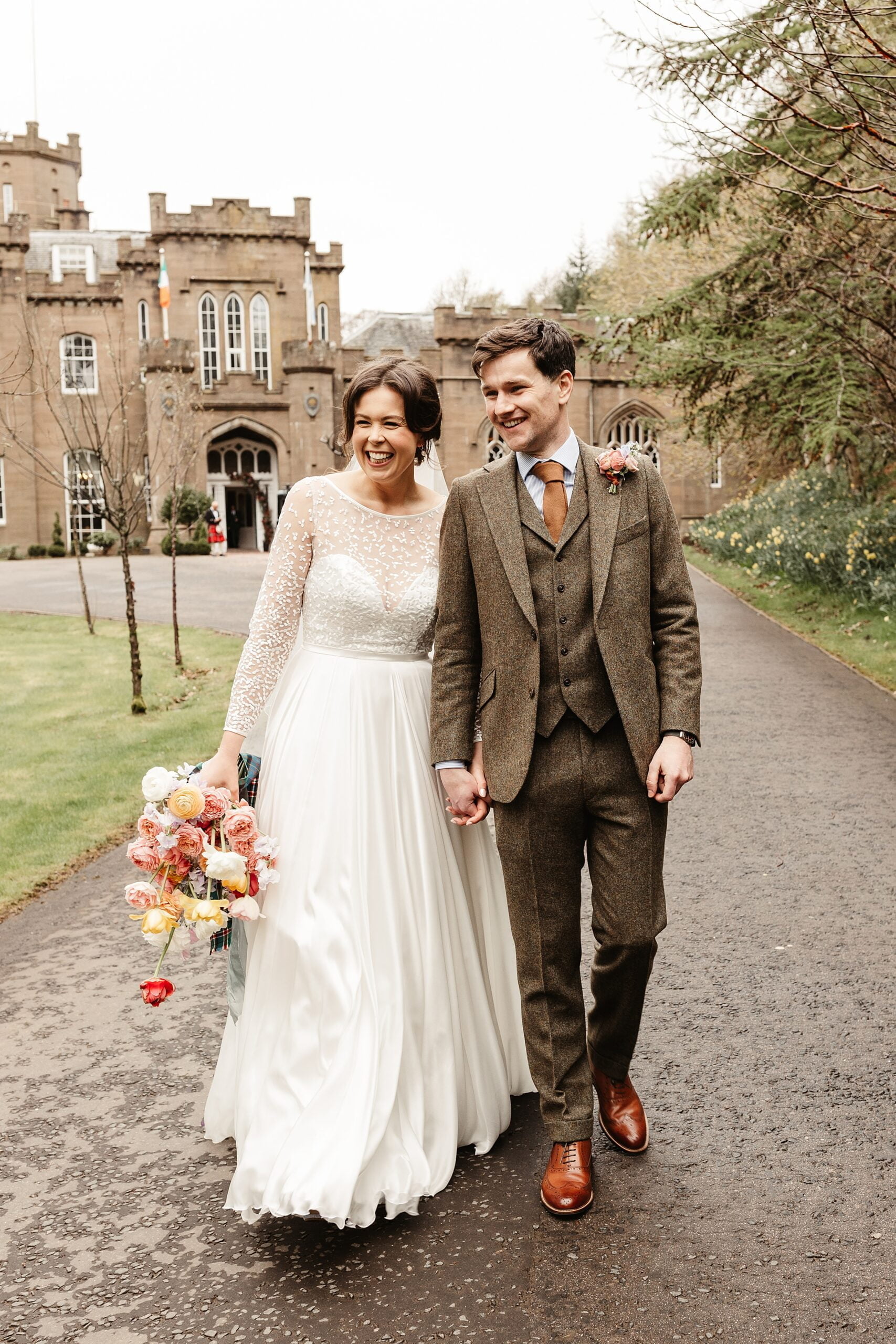 drumtochty castle bride and groom portraits couple photos outdoors sassi holford dress walker slater suit