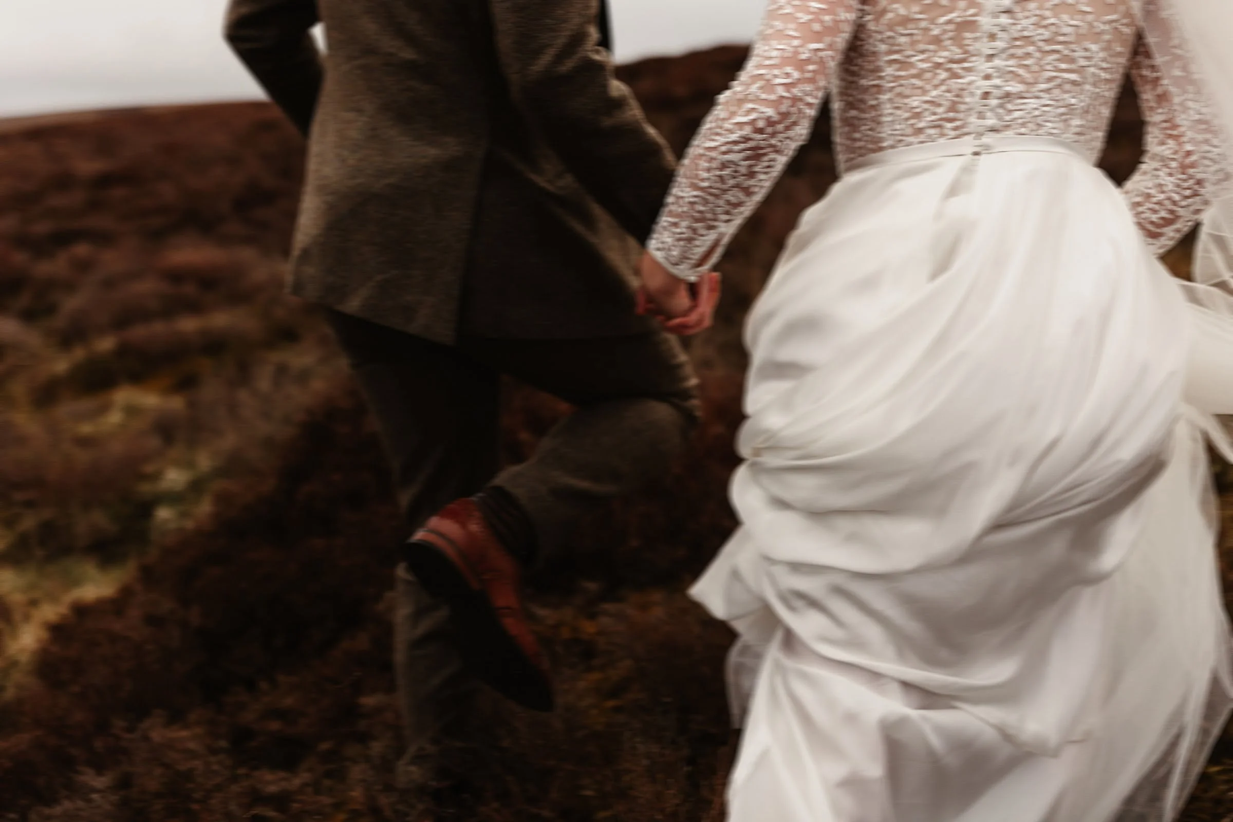drumtochty castle wedding photos cairn o mount bride and groom portraits sassi holford dress