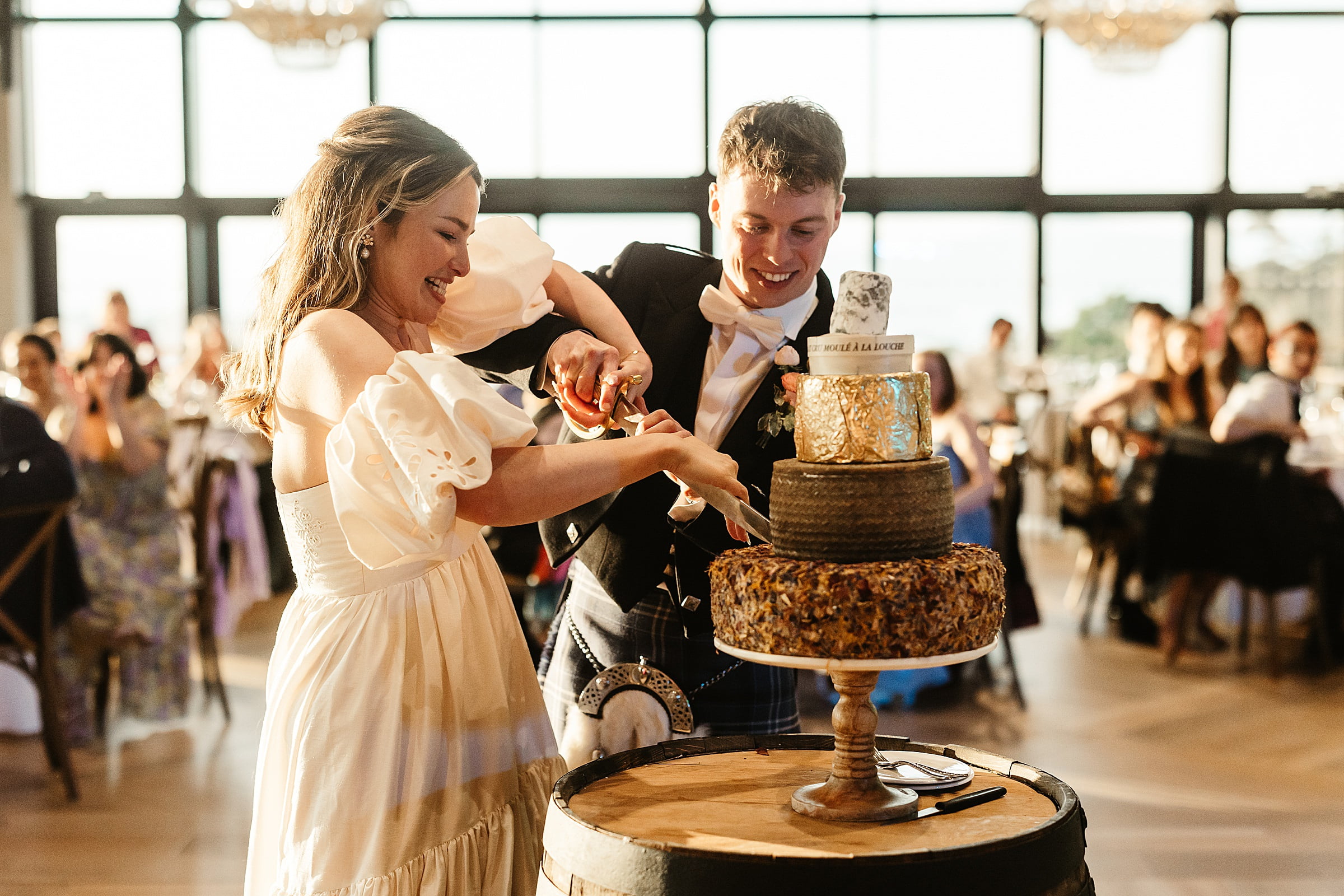 boturich castle wedding photography cake cutting cheese tower