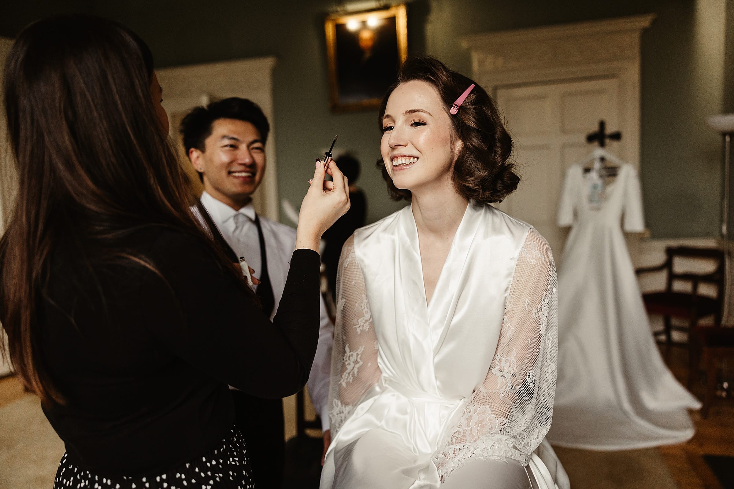 Royal College of Physicians Edinburgh wedding bride getting ready Hair and Makeup mhm styling